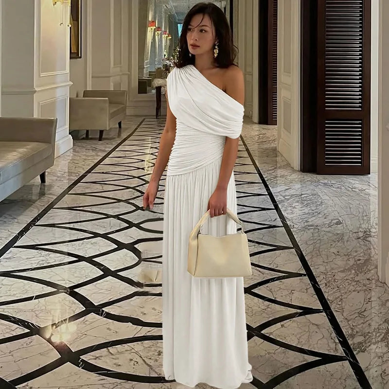 Seductive Dress Fashionable One-Shoulder Ruched Dress Minimalist Solid Asymmetrical Dress Irregular Hemline Wholesaler Gown