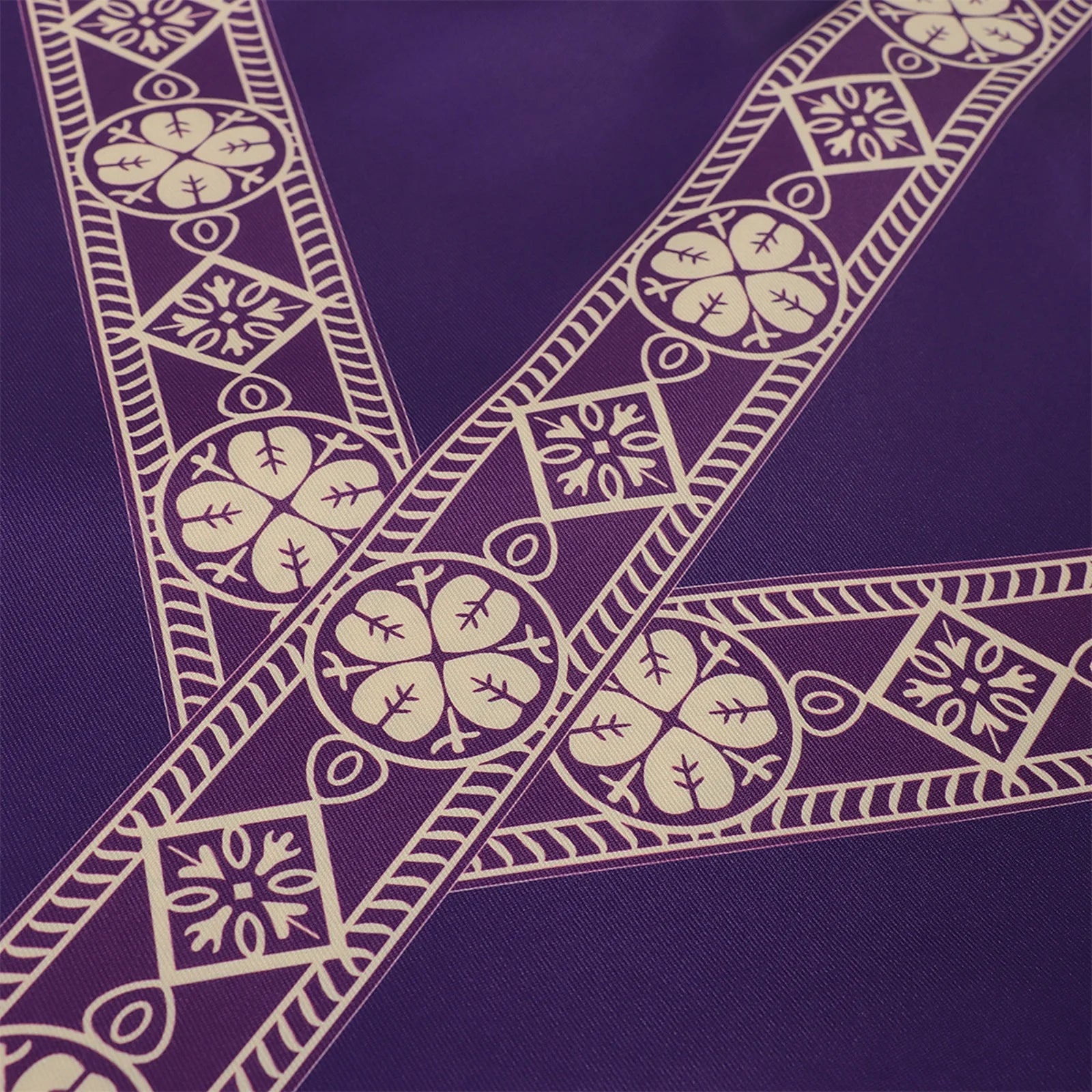 Men Catholic Church Priest Chasuble Embroidered Liturgical Robe Clergy Robe For Mass Prayer Costume Medieval Muslim Costume