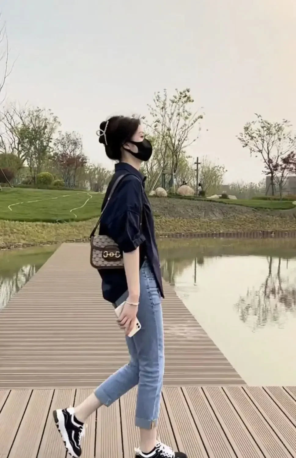 Women Blouses Elegant Streetwear Office Casual Loose Button Up White Blue Long Sleeve Vintage Oversize Shirt Tops
