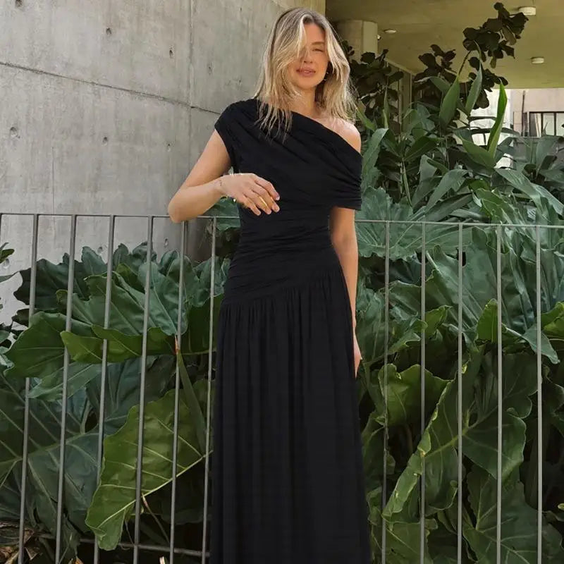 Seductive Dress Fashionable One-Shoulder Ruched Dress Minimalist Solid Asymmetrical Dress Irregular Hemline Wholesaler Gown