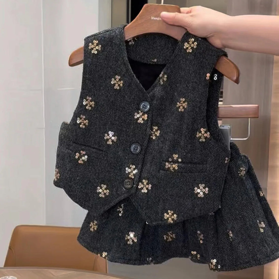 Kids Girls 2-Piece Clothing Set V-Neck Woolen Vest And Pleated Half-Length Skirt Autumn Winter Children&