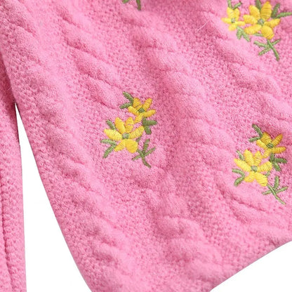 WOMAN 2026 Summer New Style Casual Fashion Stacked Eight Strand Weaving Flower Embroidery Knitwear Retro Women&