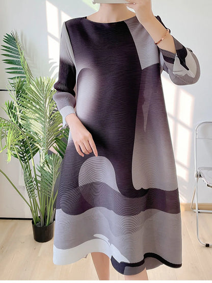 Fashionable printed dress for women, summer 2026, European and American style, plus size, slimming, pleated skirt for mothers.