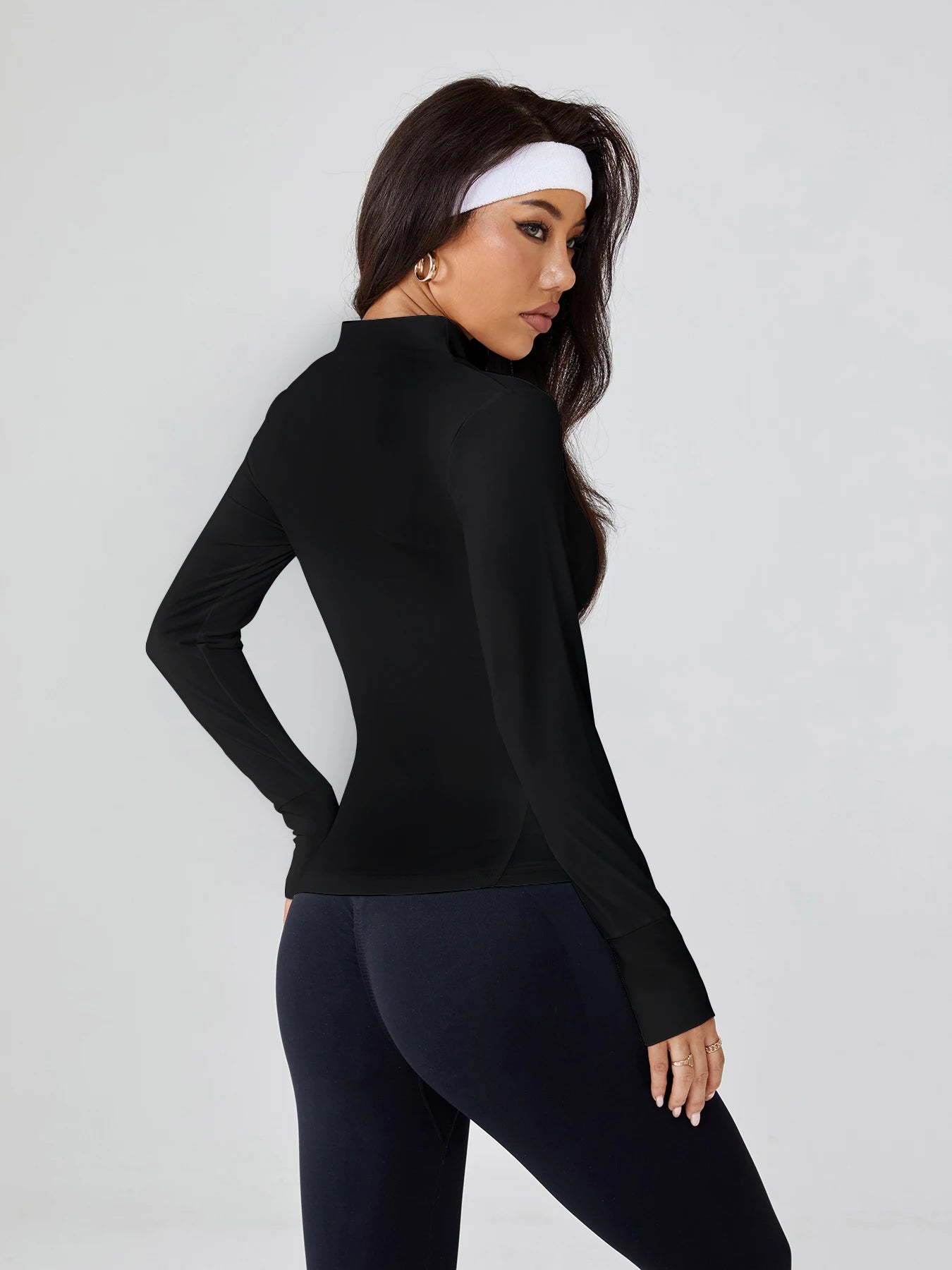 Yoga Crop Top for Fall &amp; Winter - Slim-Fitting Athletic Shirt with Elevated Style, Perfect as Base Layer or Outerwear