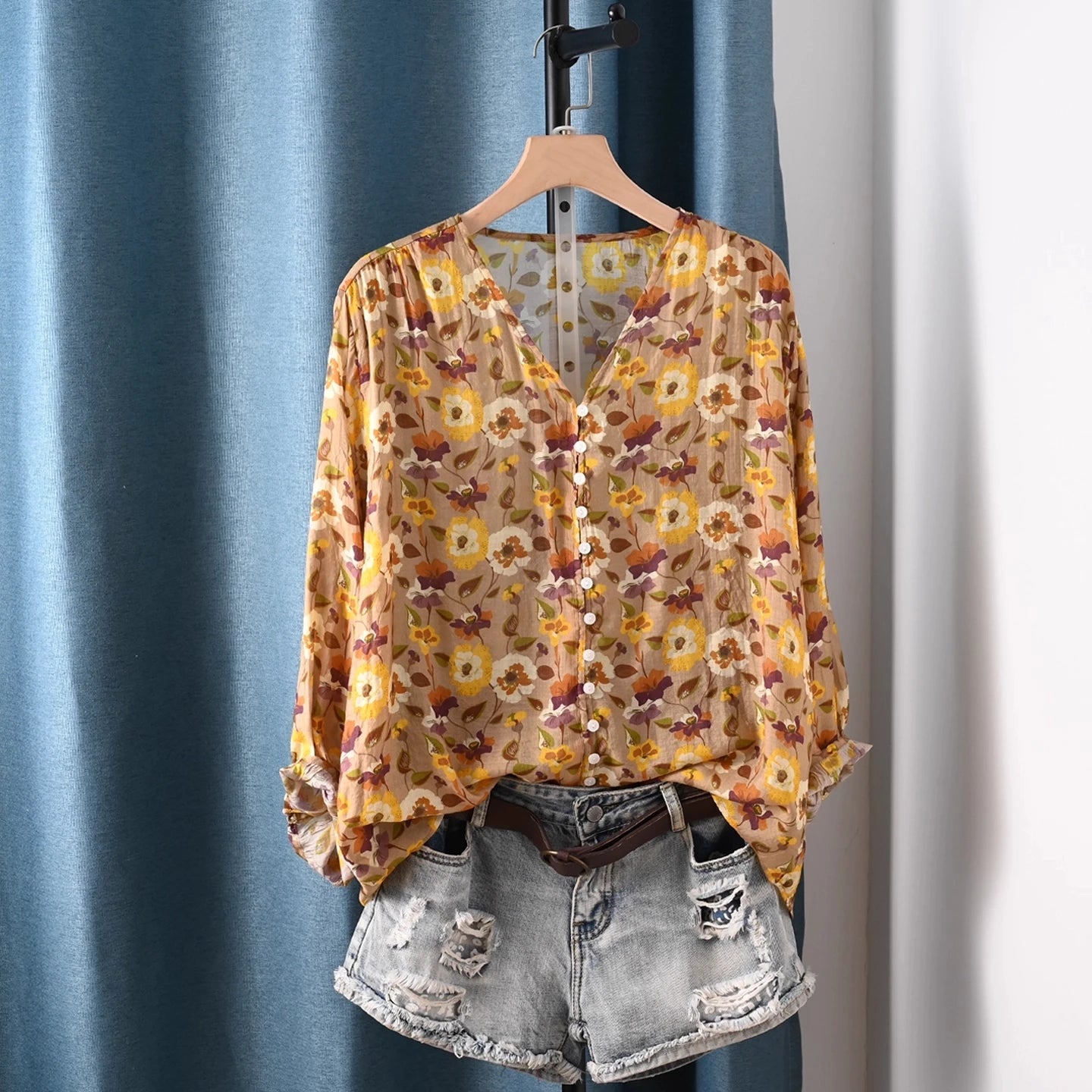 2026 Autumn clothes woman French fashion v neck rose floral print shirts and blouses for women vintage ladies tops