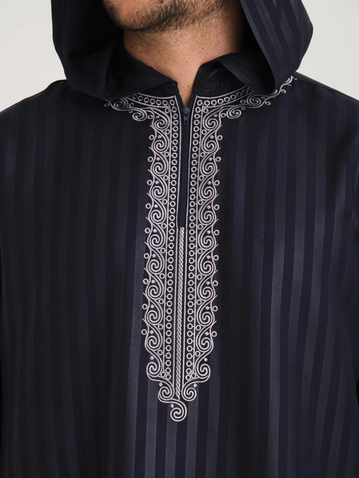 2026 New Middle East Men Clothes Moroccan Robe Muslim Men Dress Luxury Embroidered Hooded Abaya Islamic Kaftan Saudi Arabic Gown