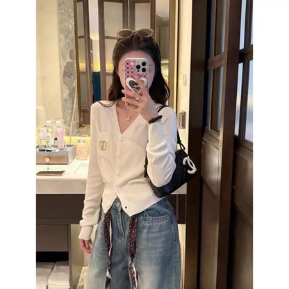 Women Clothes Spring Autumn Fashion Button Solid Color O-neck Knitting Female Simplicity Office Lady Appear Thin Sweater Cardiga