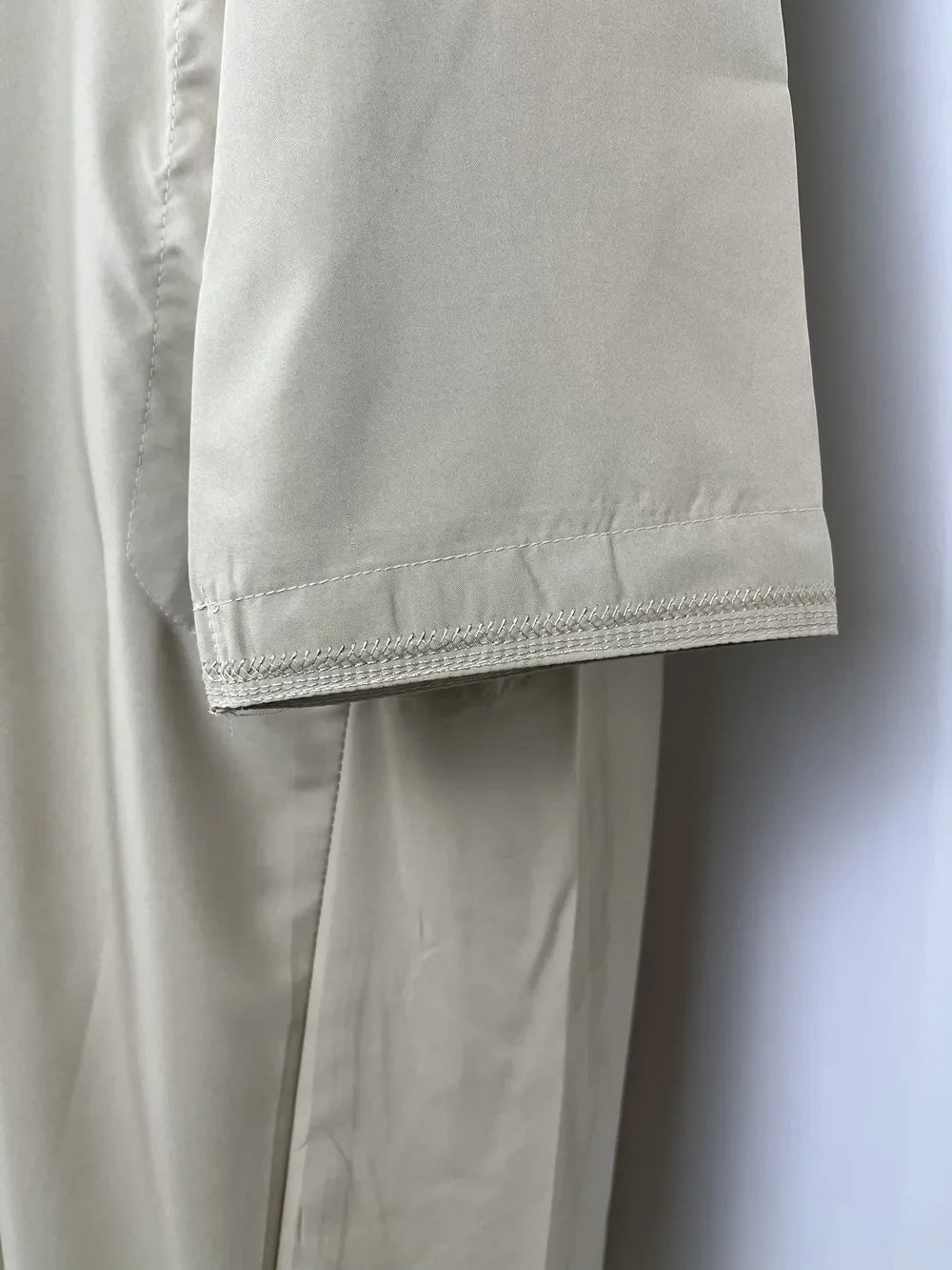 Middle East Arab Kaftan Men Muslim Clothing Solid Long-sleeved Round Neck Robes Causal Loose Men Jubba Thobe National Costumes