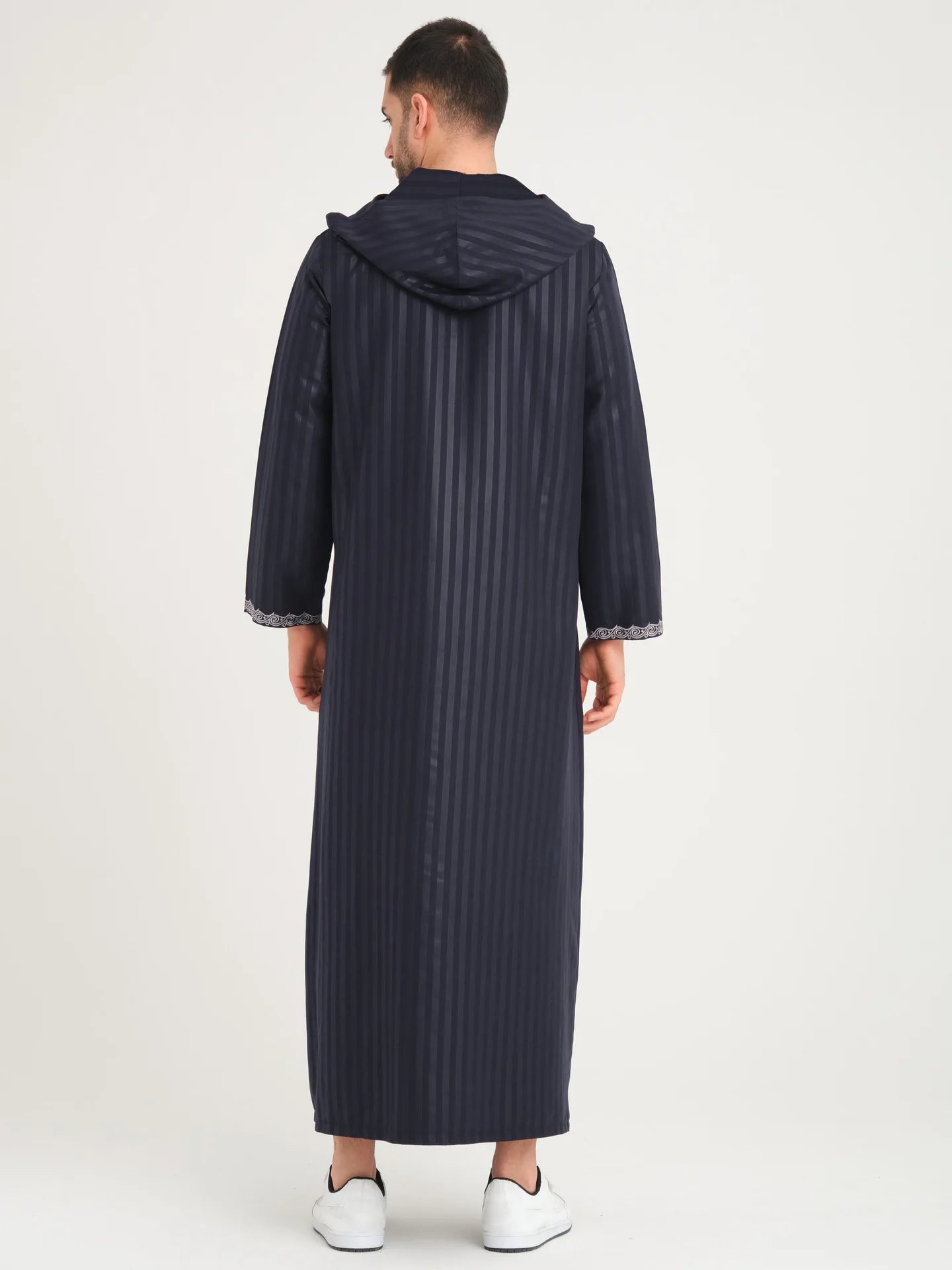 2026 New Middle East Men Clothes Moroccan Robe Muslim Men Dress Luxury Embroidered Hooded Abaya Islamic Kaftan Saudi Arabic Gown