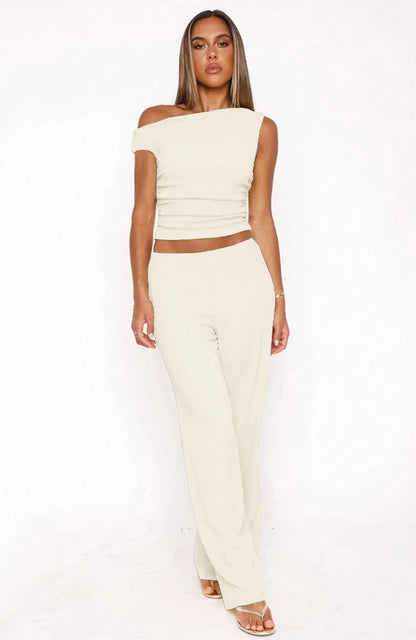 Fashionable and hot girl sleeveless single-shoulder top, high-intelligence and elegant mature woman, solid color slim T-shirt