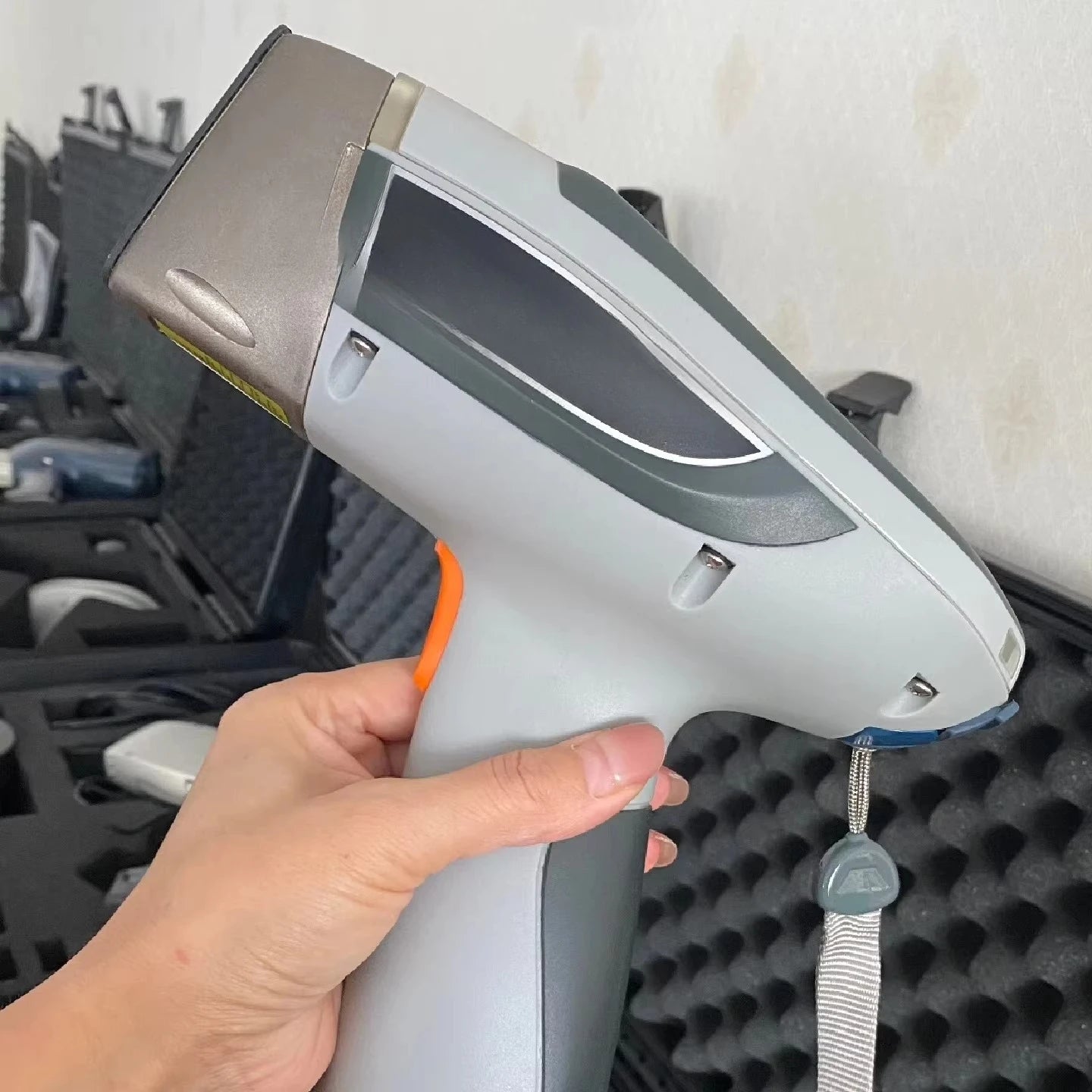 Handheld model, second-hand tools