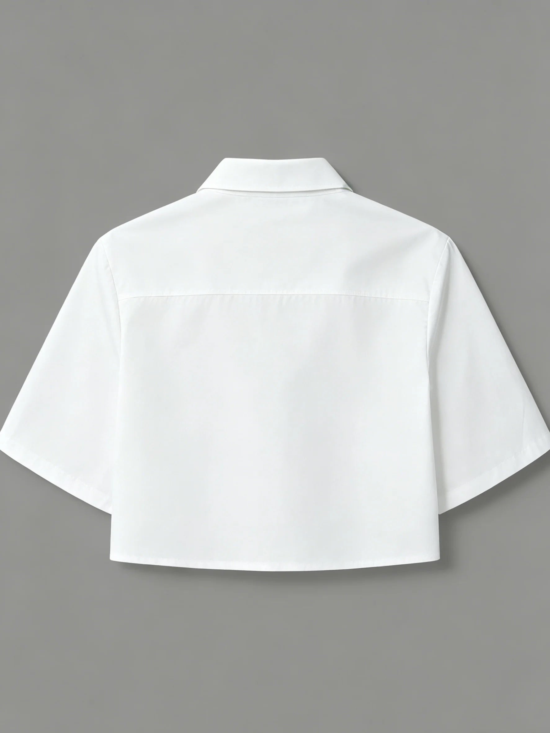 Cropped Button Down Shirt for Women Short Sleeve Collared Blouse with Flap Pockets Casual Office Streetwear Summer Crop Top