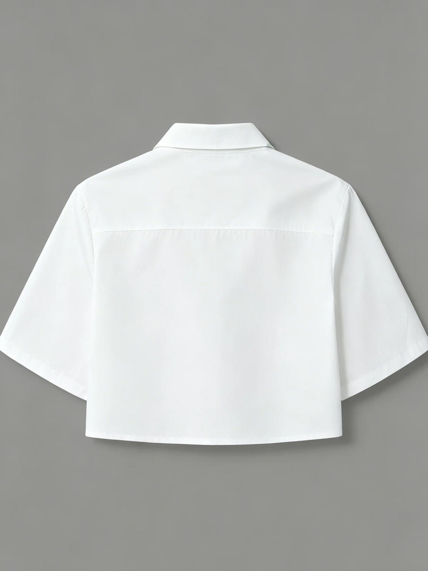 Cropped Button Down Shirt for Women Short Sleeve Collared Blouse with Flap Pockets Casual Office Streetwear Summer Crop Top