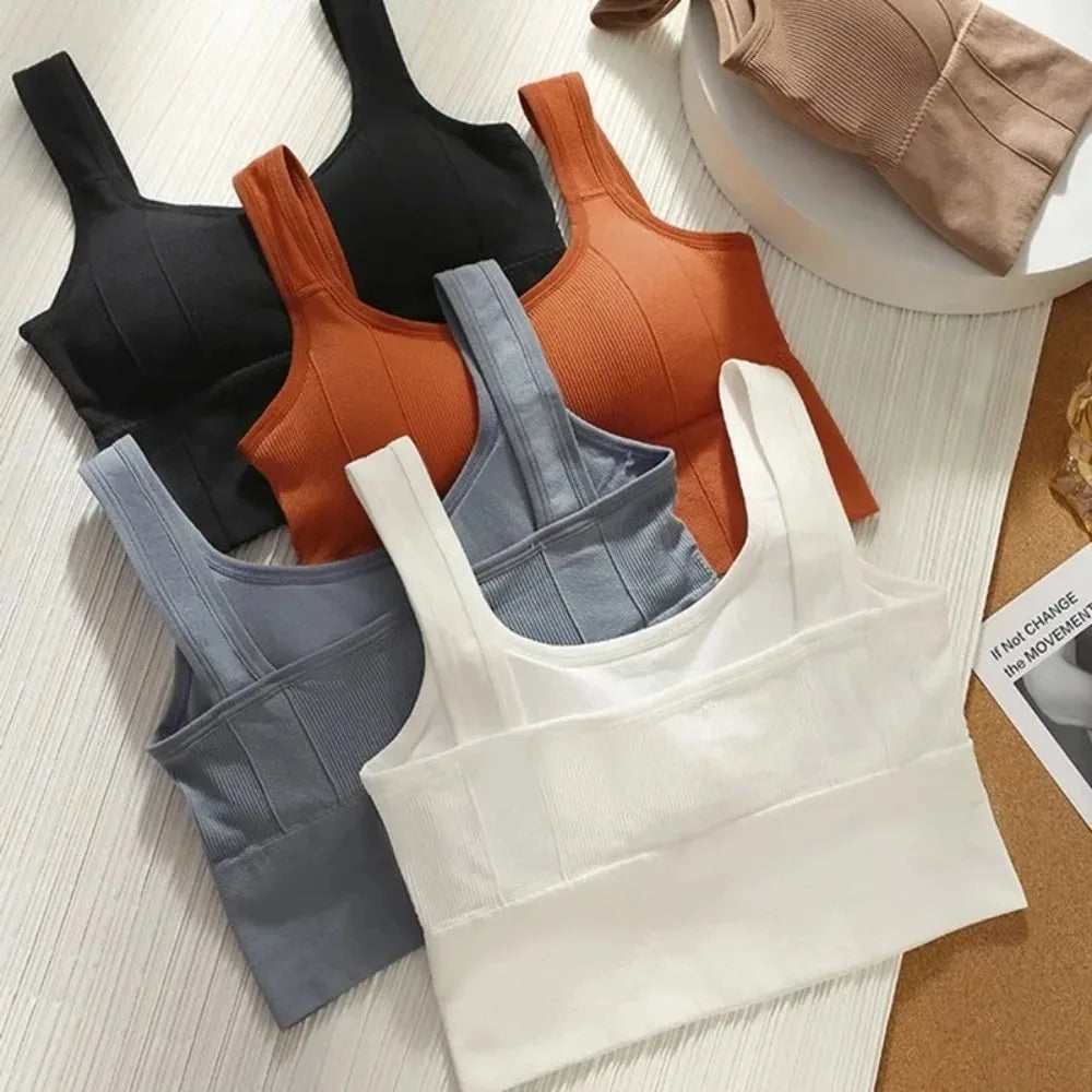 Sports bra with sweat-proof function for fitness wear. Women&