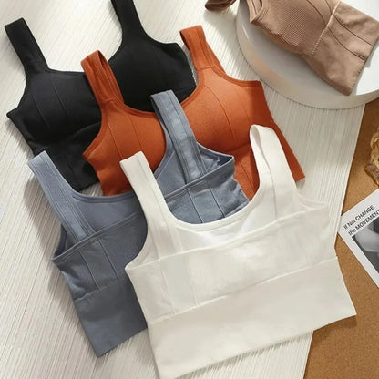 Sports bra with sweat-proof function for fitness wear. Women&